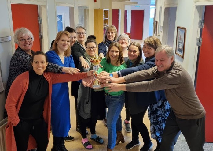 Skrifstofa fræðslu- og lýðheilsusviðs hafnaði í 3. sæti í sínum flokki á landsvísu. Húrra!